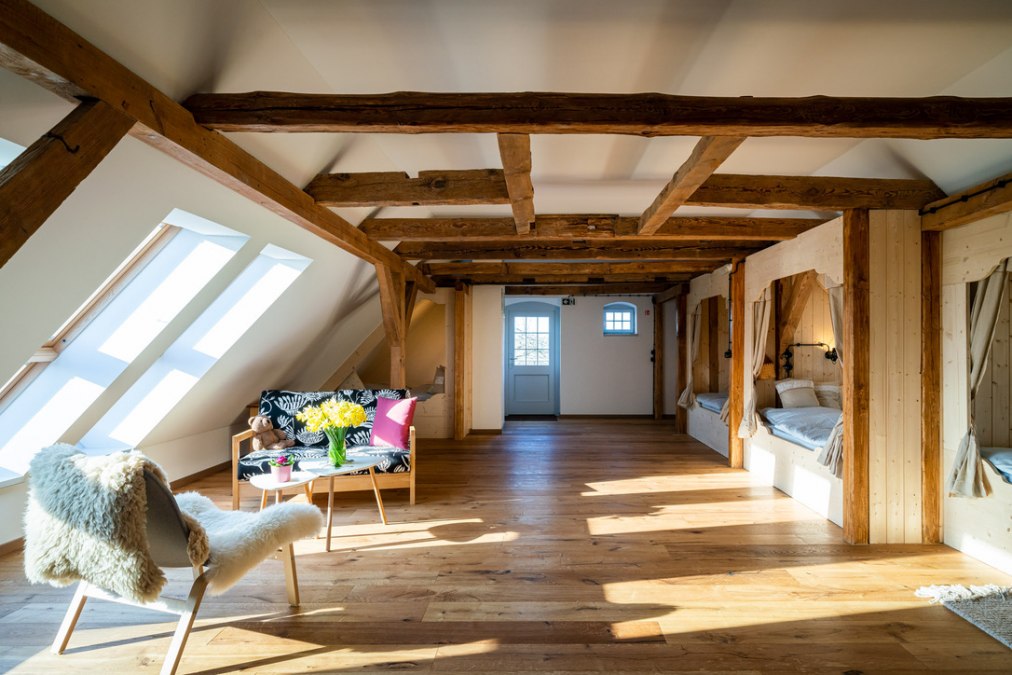 Gruppenzimmer im Dachgeschoss der Herberge, &copy; Sabine Petters