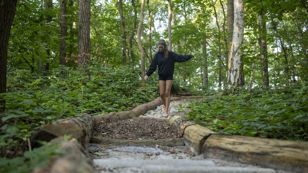 Tasterlebnis auf dem Barfußpfad, © Till Werner Tasterlebnis auf dem Barfußpfad, © Till Werner