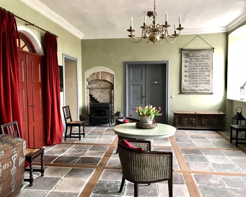 Die Eingangshalle des Herrenhauses, © Herrenhaus Roggow Die Eingangshalle des Herrenhauses, © Herrenhaus Roggow
