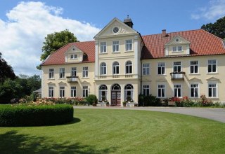 Gutshaus // &copy; Margit Wild