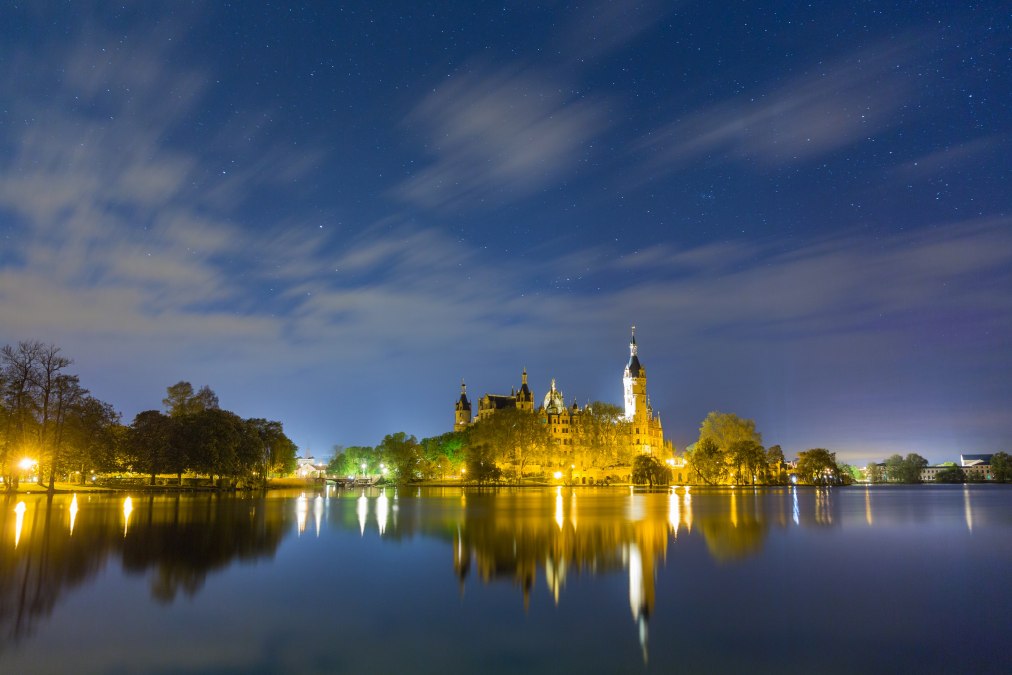 Schloss Schwerin bei Nacht, © Oliver Borchert