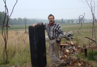 Bildhauer/Zimmermann und Vereinsmitglied von sieh+mal e.V., &copy; Ke Baarmann