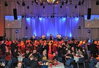 Ambachtsliedenbal in zaal 1, &copy; S. Bergander