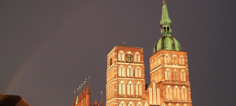 Nikolaikirche Stralsund am Abend // © Mpkimu Nikolaikirche Stralsund am Abend // © Mpkimu