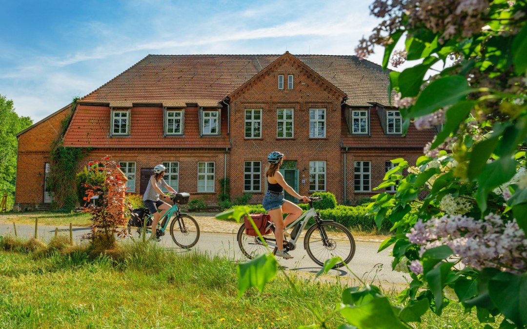 Historische Schönheiten mit dem Fahrrad erleben, © TMV/Tiemann Historische Schönheiten mit dem Fahrrad erleben, © TMV/Tiemann
