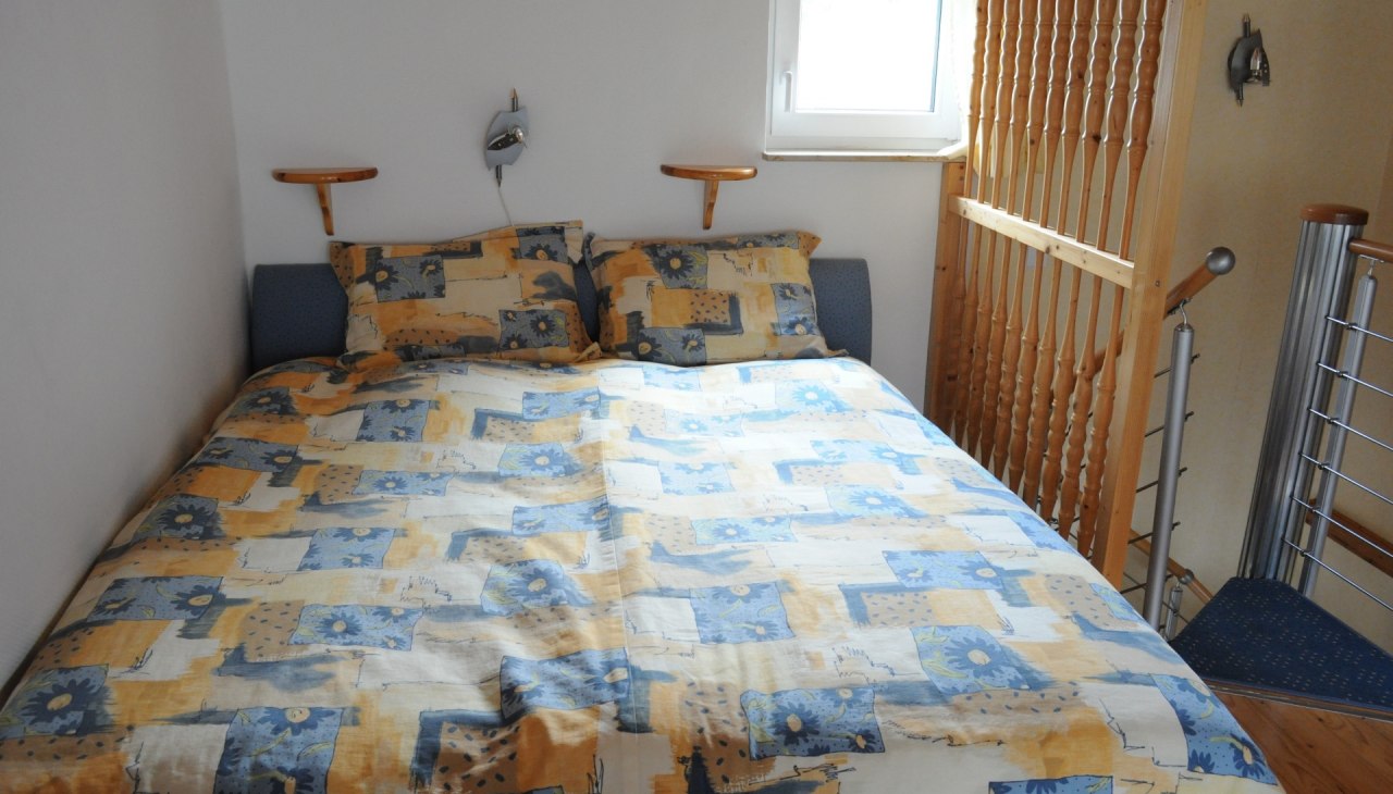 Das Schlafzimmer, &copy; Volkmar Vo&szlig;