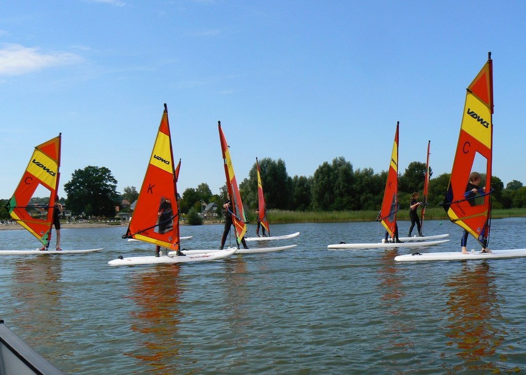 wassersportstation_fleesensee_surfen, &copy; Wassersport Fleesensee