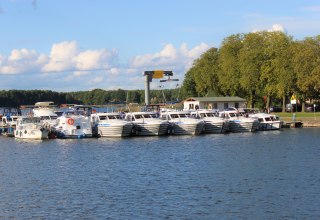 Bootsverleih & Yachtcharter Halbeck in Rheinsberg, © Reederei Halbeck Bootsverleih & Yachtcharter Halbeck in Rheinsberg, © Reederei Halbeck