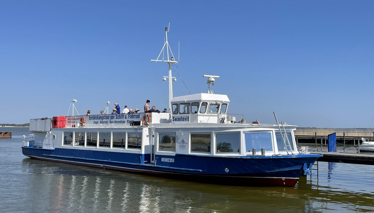 Am Anleger im Hafen Bodstedt, &copy; TZ S&uuml;dliche Boddenk&uuml;ste