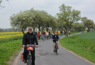 Als Tourenleiter mit einer Gruppe unterwegs // &copy; Michael Behrens