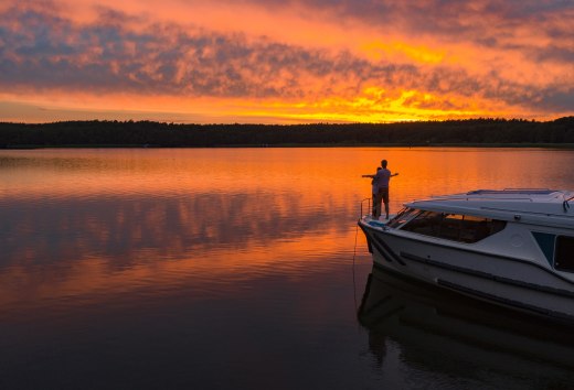 Ontspan en geniet van de avond met dit uitzicht // &copy; Holger Leue