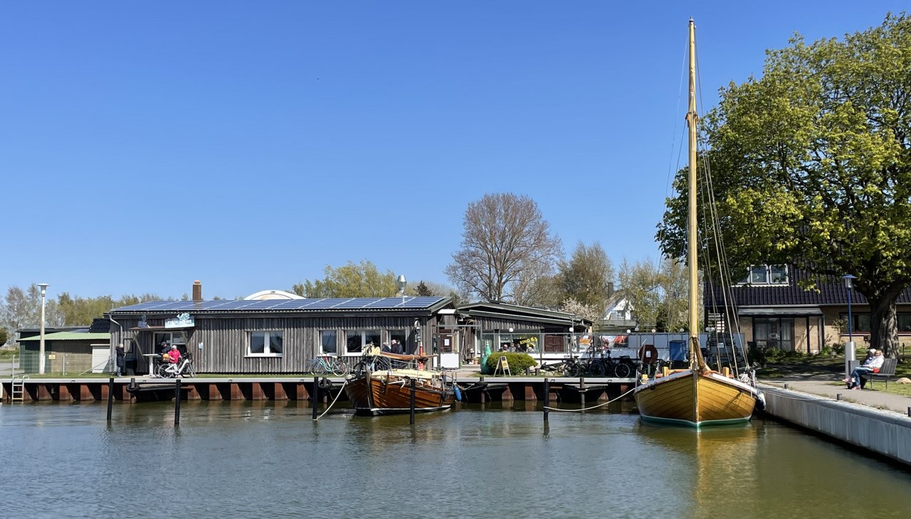 Am Alten Hafen, © Südliche Boddenküste