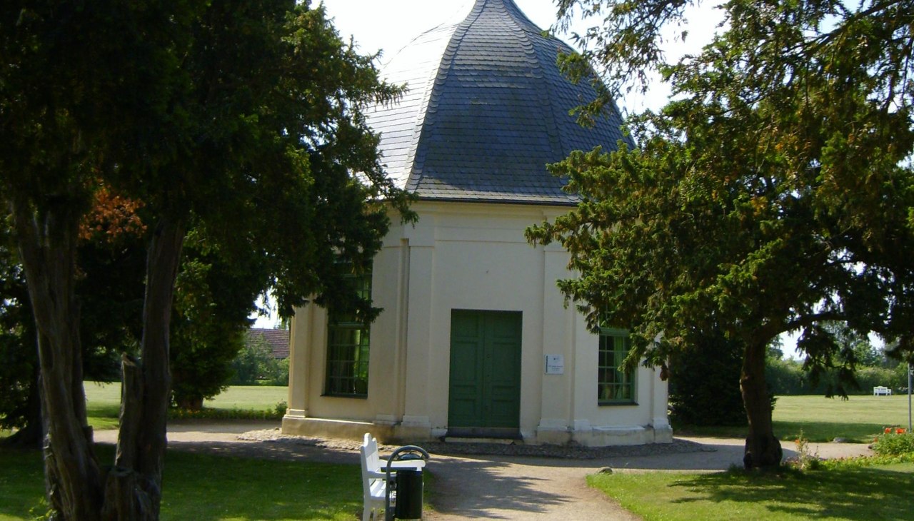 Pavillon im Schlosspark, &copy; Stadt Dargun
