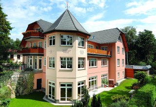 Hausansicht // &copy; Aparthotel "Am See"