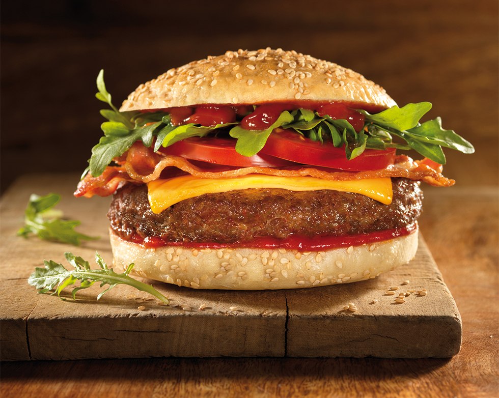 LandWert Hof Food &ndash; Liebe zwischen zwei Br&ouml;tchenh&auml;lften &ndash; Unser LandWert Burger // &copy; WortBildTon Werbeagentur Kiel . www.wortbildton.de