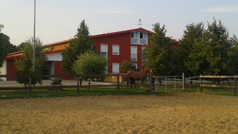 Ansicht der Reitanlage Mühlenberg in Friedrichsruhe // © Reitanlage Mühlenberg/ Mario Mühlenberg Ansicht der Reitanlage Mühlenberg in Friedrichsruhe // © Reitanlage Mühlenberg/ Mario Mühlenberg