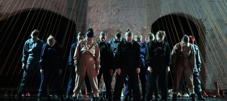 &copy; Perform[d]ance