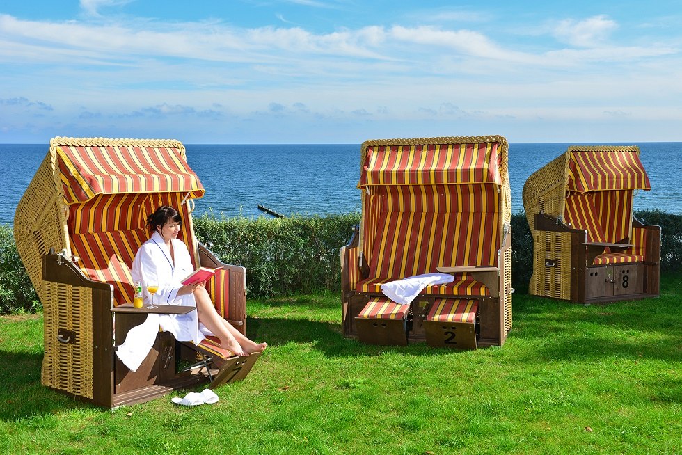 Strandhotel "Seerose" - klifrand // &copy; DH Studio, Dirk Holst