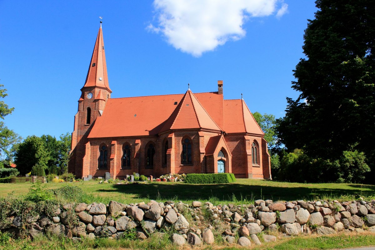 Dorfkirche Buchholz // &copy; F&ouml;rderverein zur Erhaltung der Dorfkirche Buchholz e. V.