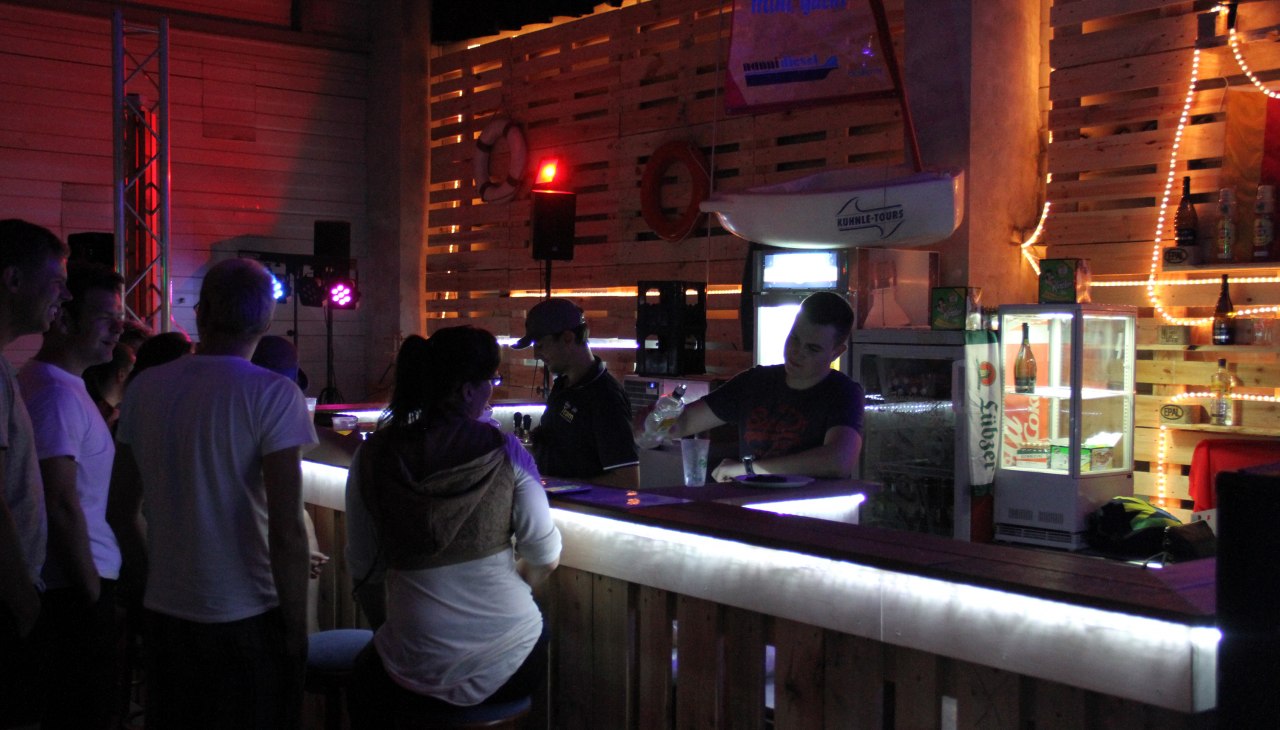 Voll ausgestattete Bar für Ihr Event, © KUHNLE-TOURS Voll ausgestattete Bar für Ihr Event, © KUHNLE-TOURS