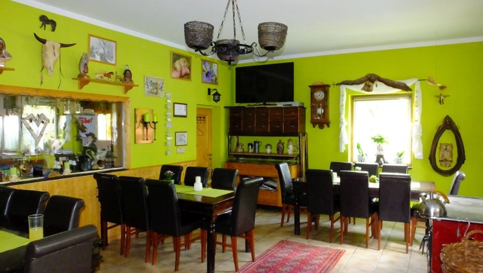 Lounge in Hilly-BIlly-Town // © B. Kiel Lounge in Hilly-BIlly-Town // © B. Kiel