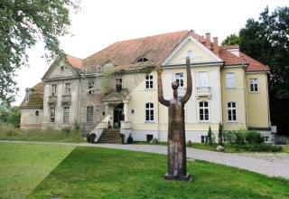 &copy; https://www.cafe-deli-saunstorf.de/einblicke-in-ein-modernes-kloster-fr-19-juni/