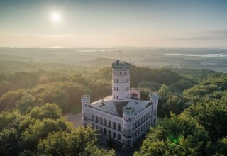 Jagdschloss Granitz aus der Vogelperspektive // &copy; SSGK MV / Funkhaus Creative