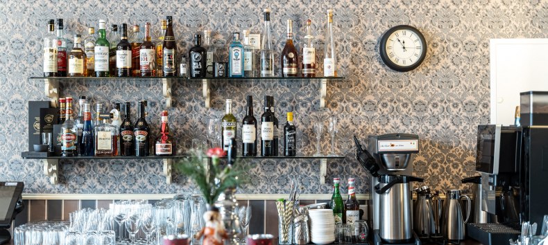 Café und Bar im Schlossgut Gorow // © DOMUSImages Café und Bar im Schlossgut Gorow // © DOMUSImages