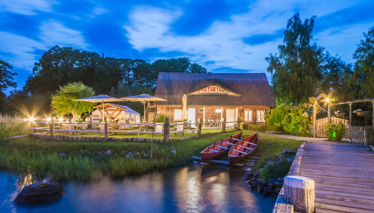 Natuurlijke haven Krummin in het avondlicht, © Naturhafen-Krummin GmbH Natuurlijke haven Krummin in het avondlicht, © Naturhafen-Krummin GmbH