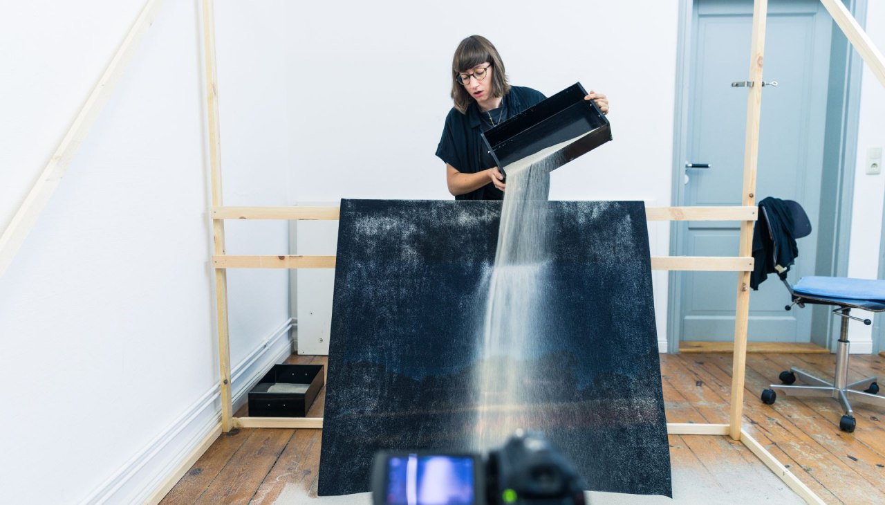 Installations- und Viedokünstlerin Suse Itzel 2018 im Künstlerhaus Lukas, © TMV/Süß Installations- und Viedokünstlerin Suse Itzel 2018 im Künstlerhaus Lukas, © TMV/Süß