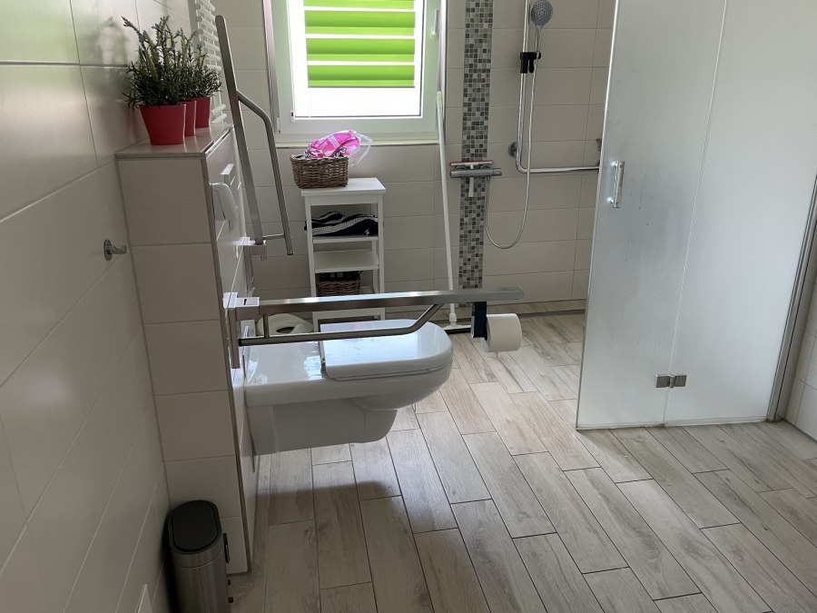 WC mit Haltegriffen, © TMV/Wilken WC mit Haltegriffen, © TMV/Wilken