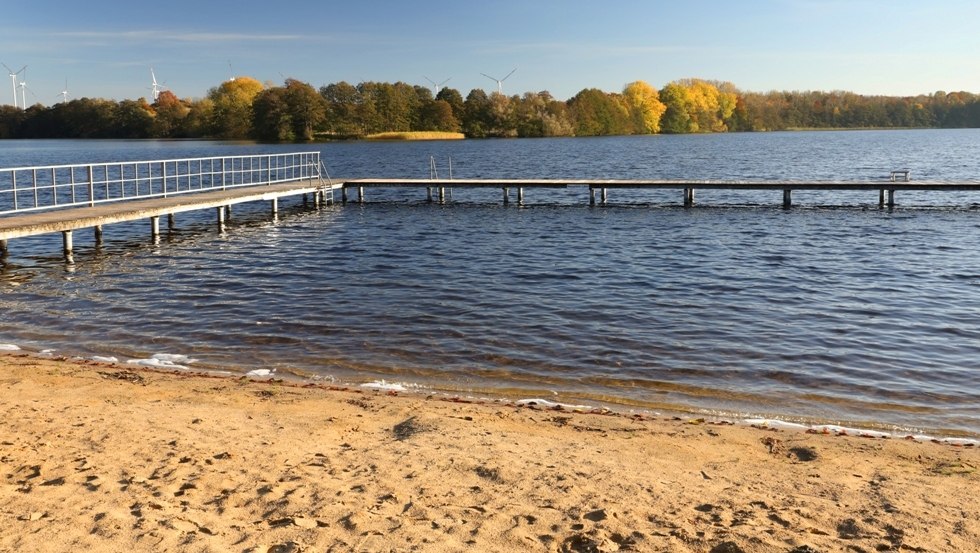 Strandbad Broock - Strand mit Blick auf den See, &copy; TMV/Gohlke