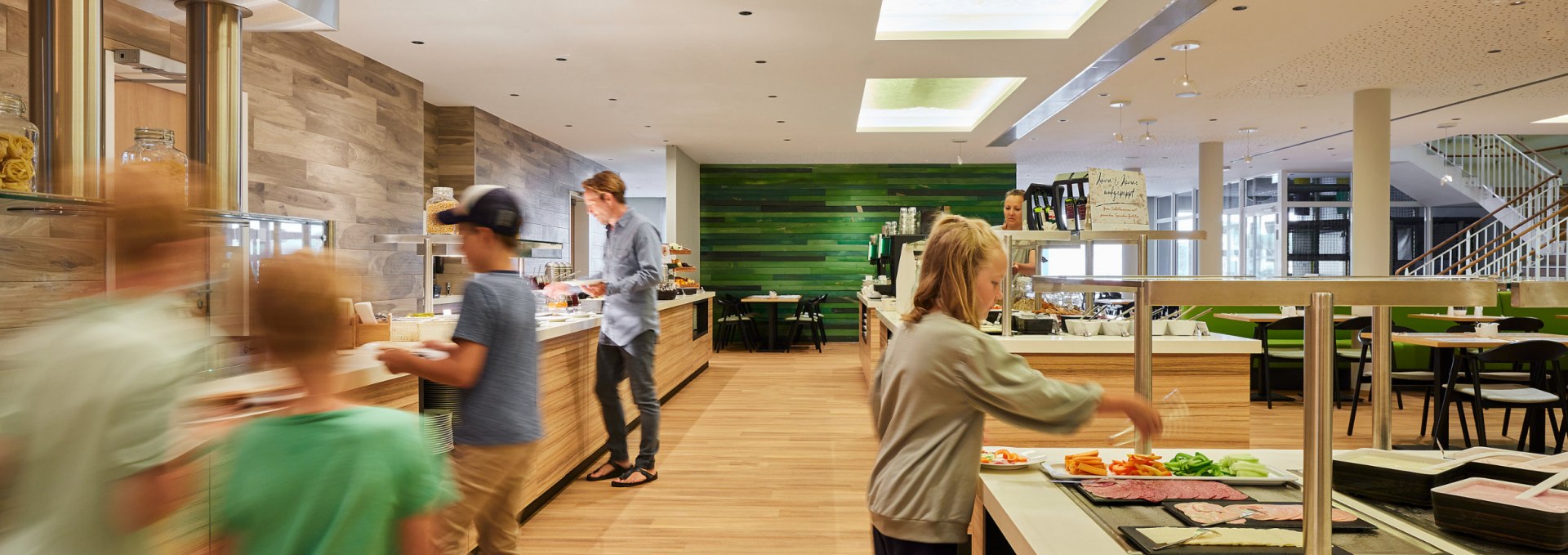 Sei-Gast-2026_Familienresort-Usedom_Übernachtung-Frühstück-Abendessen_Trassenheide_C_SEETELHOTELS (5), © SEETELHOTELS Sei-Gast-2026_Familienresort-Usedom_Übernachtung-Frühstück-Abendessen_Trassenheide_C_SEETELHOTELS (5), © SEETELHOTELS