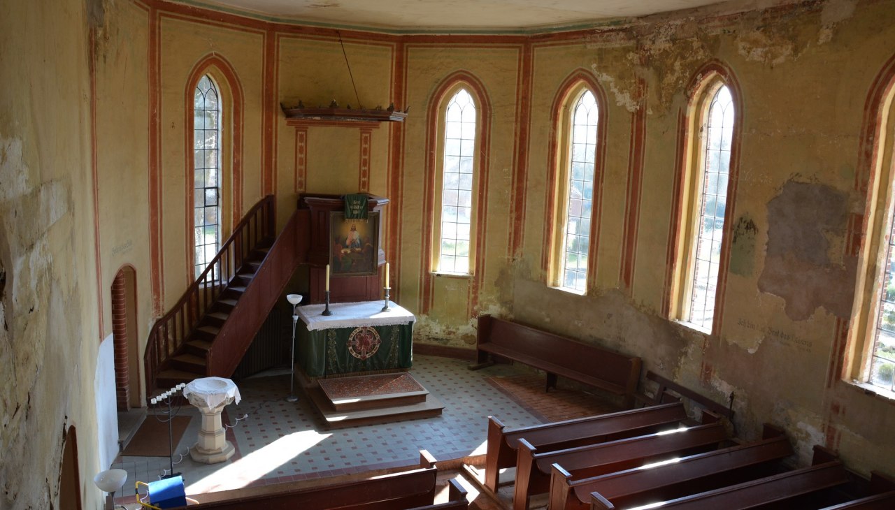 Kanzelaltar der Dorfkirche, © Foto: Karl-Georg Haustein Kanzelaltar der Dorfkirche, © Foto: Karl-Georg Haustein
