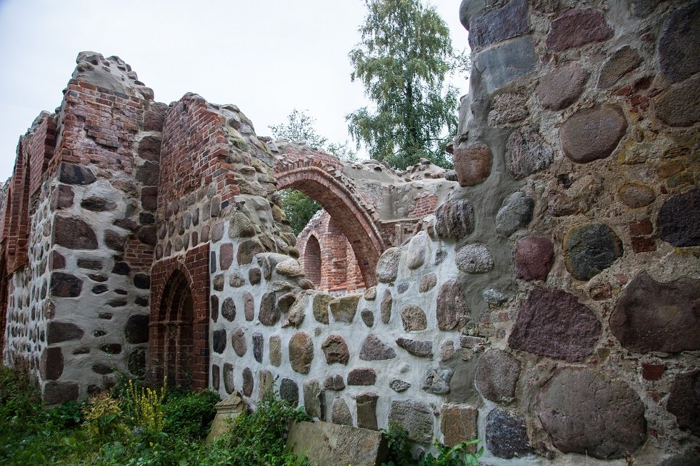 Ansicht Kirchruine Satow // © Frank Burger Ansicht Kirchruine Satow // © Frank Burger