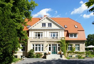Blick auf das Gutshaus Barkow // © Tourist Info Plau am See GmbH Blick auf das Gutshaus Barkow // © Tourist Info Plau am See GmbH