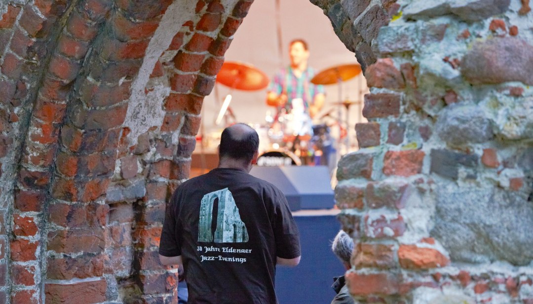 Tijdens de Eldena Jazz Avonden vormen de ru&iuml;nes van het klooster van Eldena, dat als motief diende voor de romantici, het charmante decor voor verfijnde jazz. // &copy; MV-T/Grundner