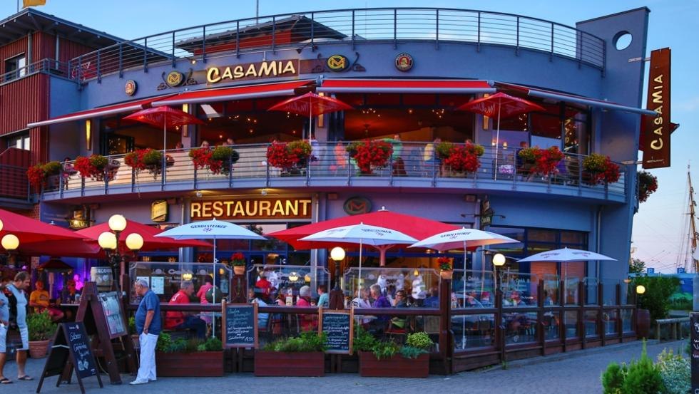 Blick auf das CASA MIA bei Nacht, © Casa Mia Restaurant