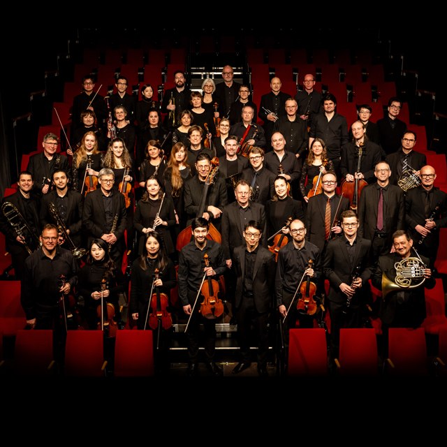 Engelbert Humperdinck: Ouverture van de opera „Königskinder“
Richard Wagner: Suite uit „Die Meistersinger von Nürnberg“
Samy Moussa: „Elysium“ (2023)
Robert Schumann: Symfonie nr. 3 in Es-majeur op. 97, „Rheinische“Seizoen 26/27 // © Peter van Heesen Engelbert Humperdinck: Ouverture van de opera „Königskinder“
Richard Wagner: Suite uit „Die Meistersinger von Nürnberg“
Samy Moussa: „Elysium“ (2023)
Robert Schumann: Symfonie nr. 3 in Es-majeur op. 97, „Rheinische“Seizoen 26/27 // © Peter van Heesen