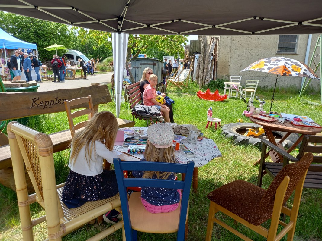 Hands-on activiteiten voor kinderen // &copy; Kulturhof Letschow e.V.