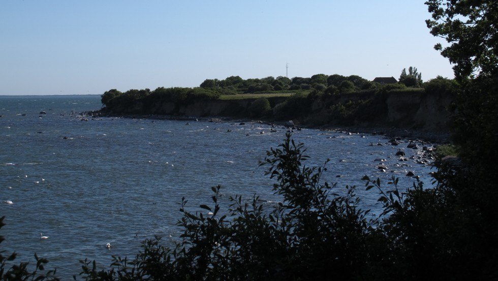 De opvallende kliffen geven de Oie ook de naam "Helgoland van de Oostzee". // © MV-T De opvallende kliffen geven de Oie ook de naam "Helgoland van de Oostzee". // © MV-T