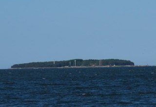 Umgeben von der Mündung des Peenestroms erstreckt sich die idyllische Insel über eine Länge von 2,3 Kilometern, © TMV Umgeben von der Mündung des Peenestroms erstreckt sich die idyllische Insel über eine Länge von 2,3 Kilometern, © TMV