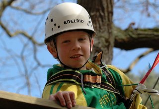 Ein Erlebnis f&uuml;r Gro&szlig; und Klein, &copy; Angelika H&auml;usler, Seilgarten Prora KG