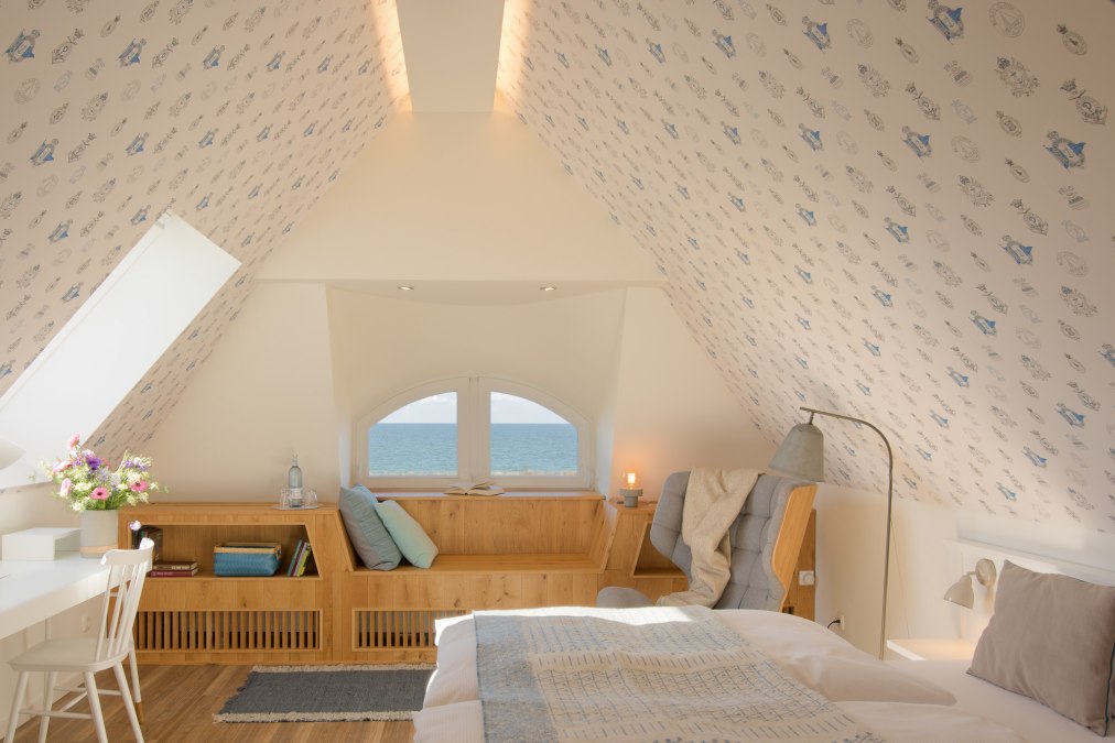 Strandhaus-Ahrenshoop-Zimmer, &copy; TGA