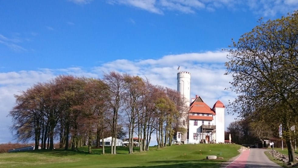 Schon von Weitem sieht man Schloss Ranzow // © MV-T/Bodieschek Schon von Weitem sieht man Schloss Ranzow // © MV-T/Bodieschek