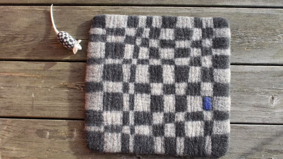 Sitzkissen, Filz und Maus, © Astrid Fiedler Sitzkissen, Filz und Maus, © Astrid Fiedler