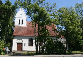 Blick auf die Kirche in Karlshagen // &copy; Sabrina Wittkopf-Schade
