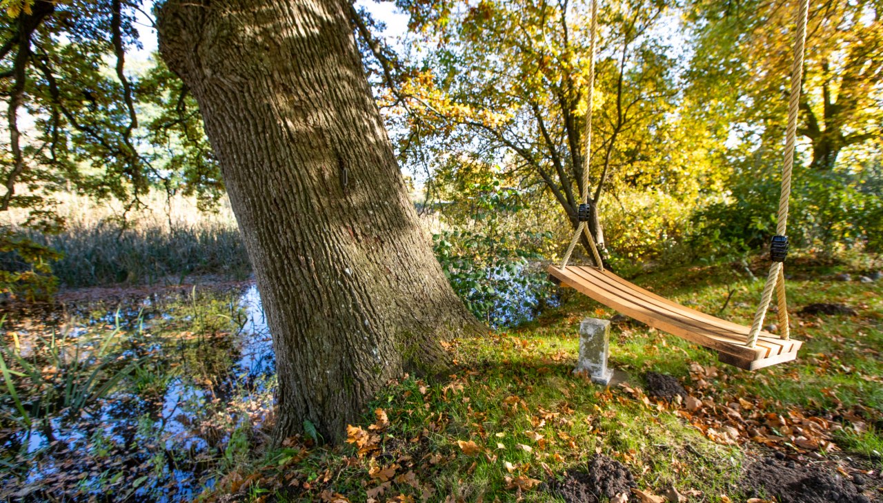 Einladung zum Tr&auml;umen im Schlosspark Gorow, &copy; Schlossgut Gorow / Florian Foest