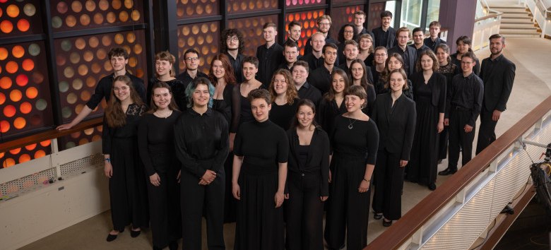 &copy; &copy; Peter Adamik