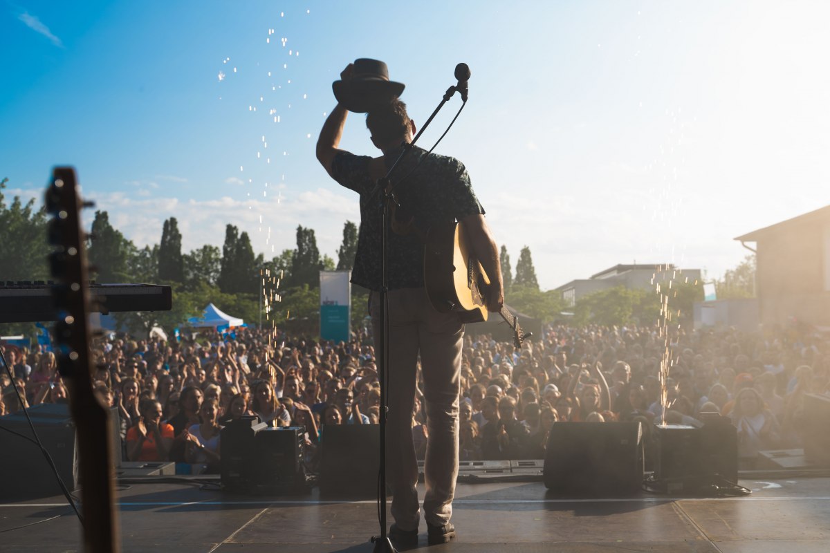 &copy; Victor Marnitz